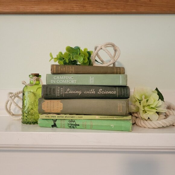 6 Green Vintage Book Set Lot Staging Decor Retro Prop Shelf Mantle Centerpiece - Picture 1 of 11